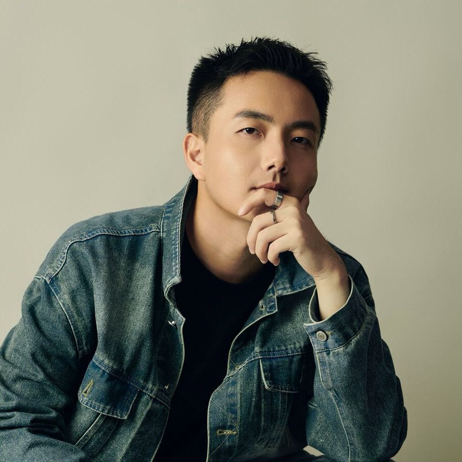 开车的舒克-