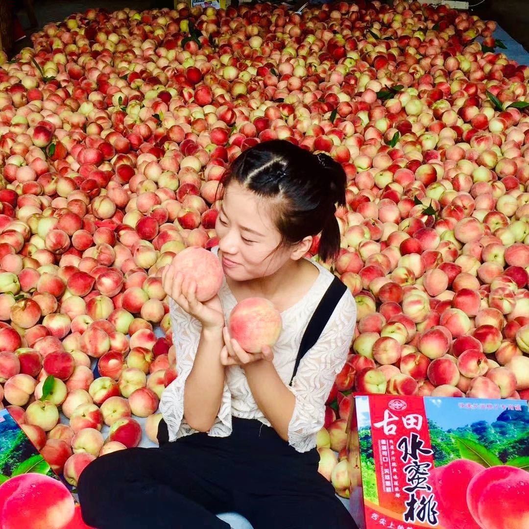 蜜桃家的曾小妹Z玲子