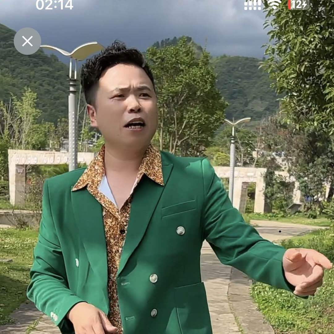 乡村阿剑爱唱歌