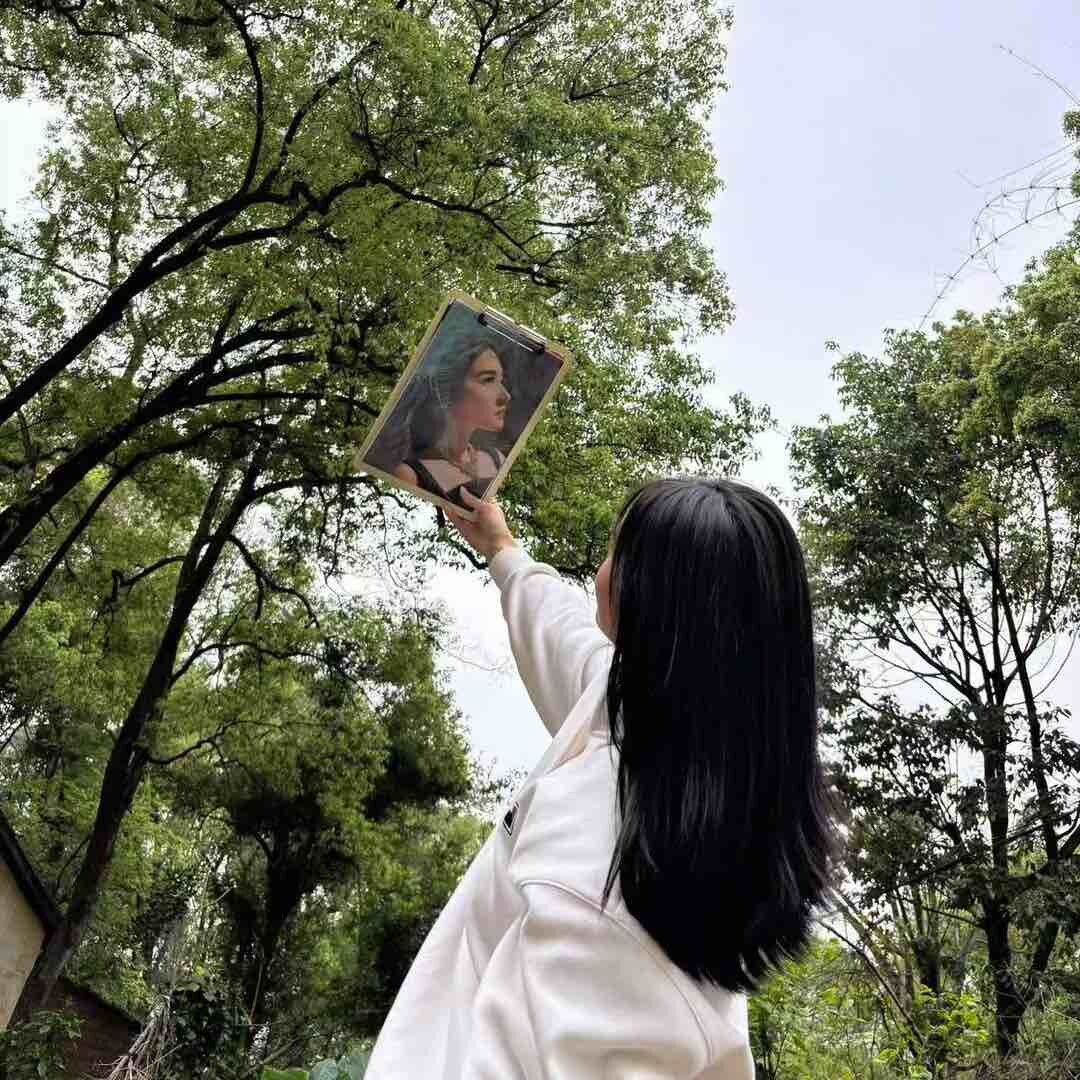 爱画画的清雅