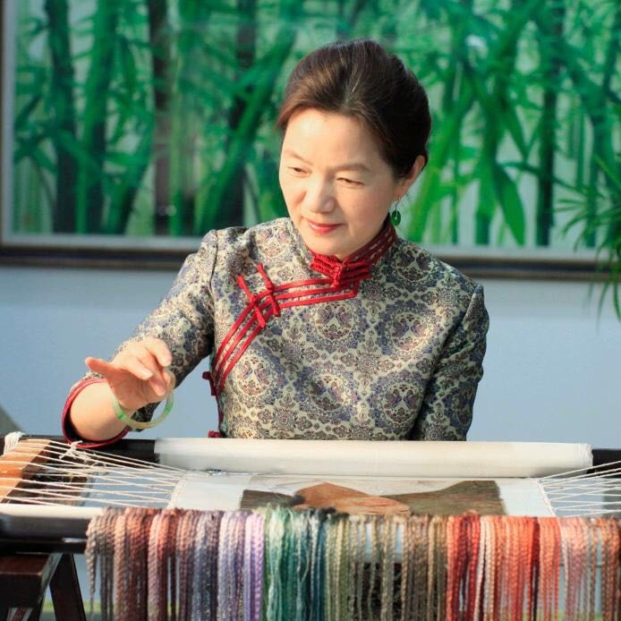 不偷懒的姚建萍