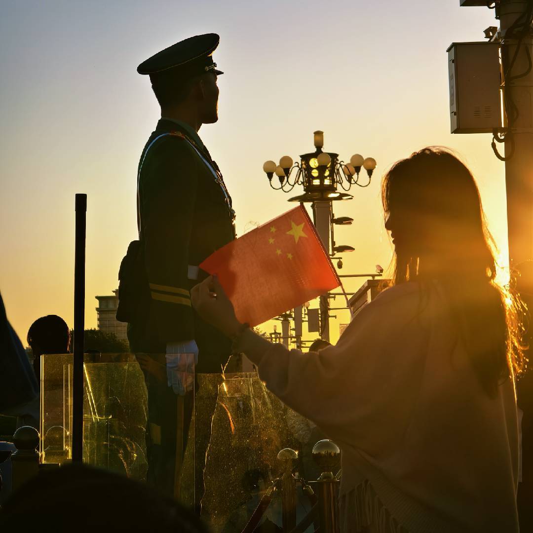 椰风海韵-爱国青年