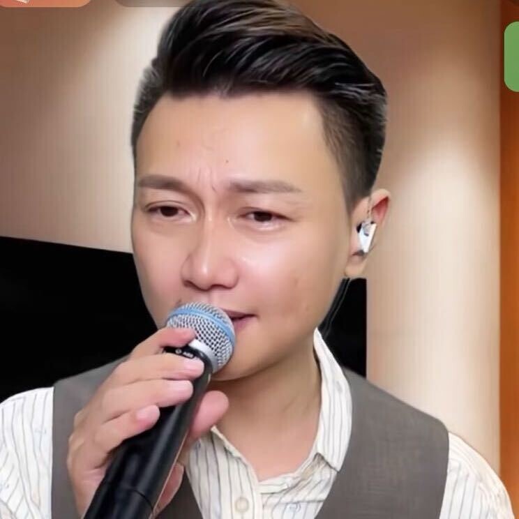 千面雄歌