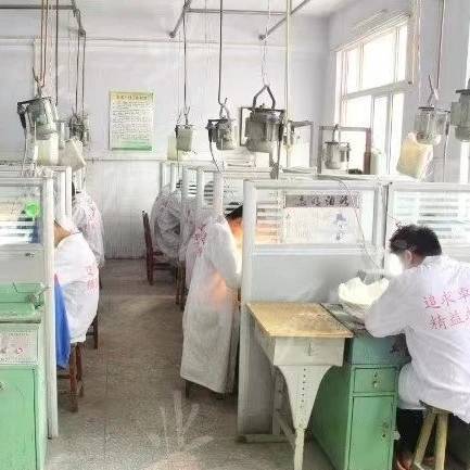 宝玉石雕刻手艺人匠心创作大本营