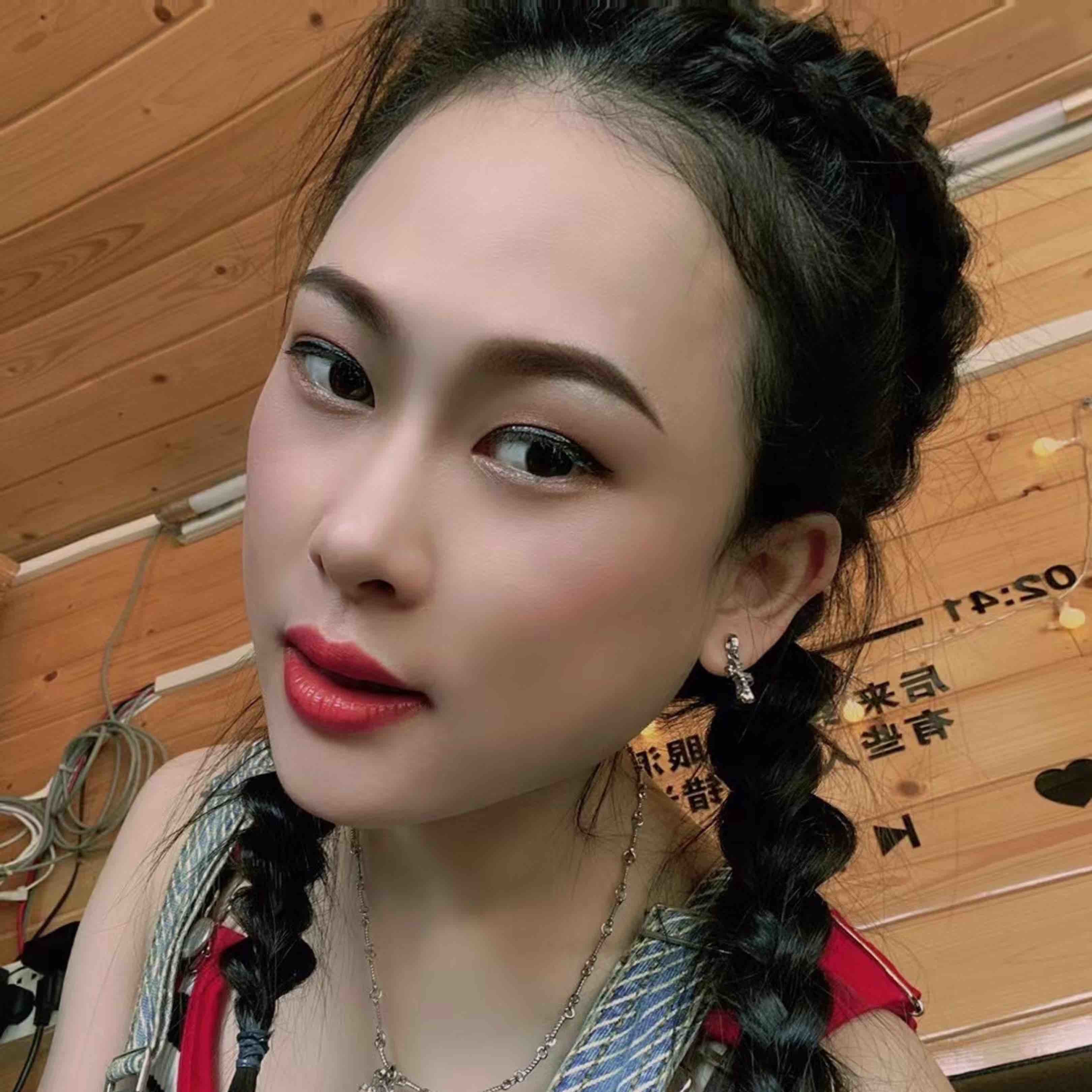 叶映珊