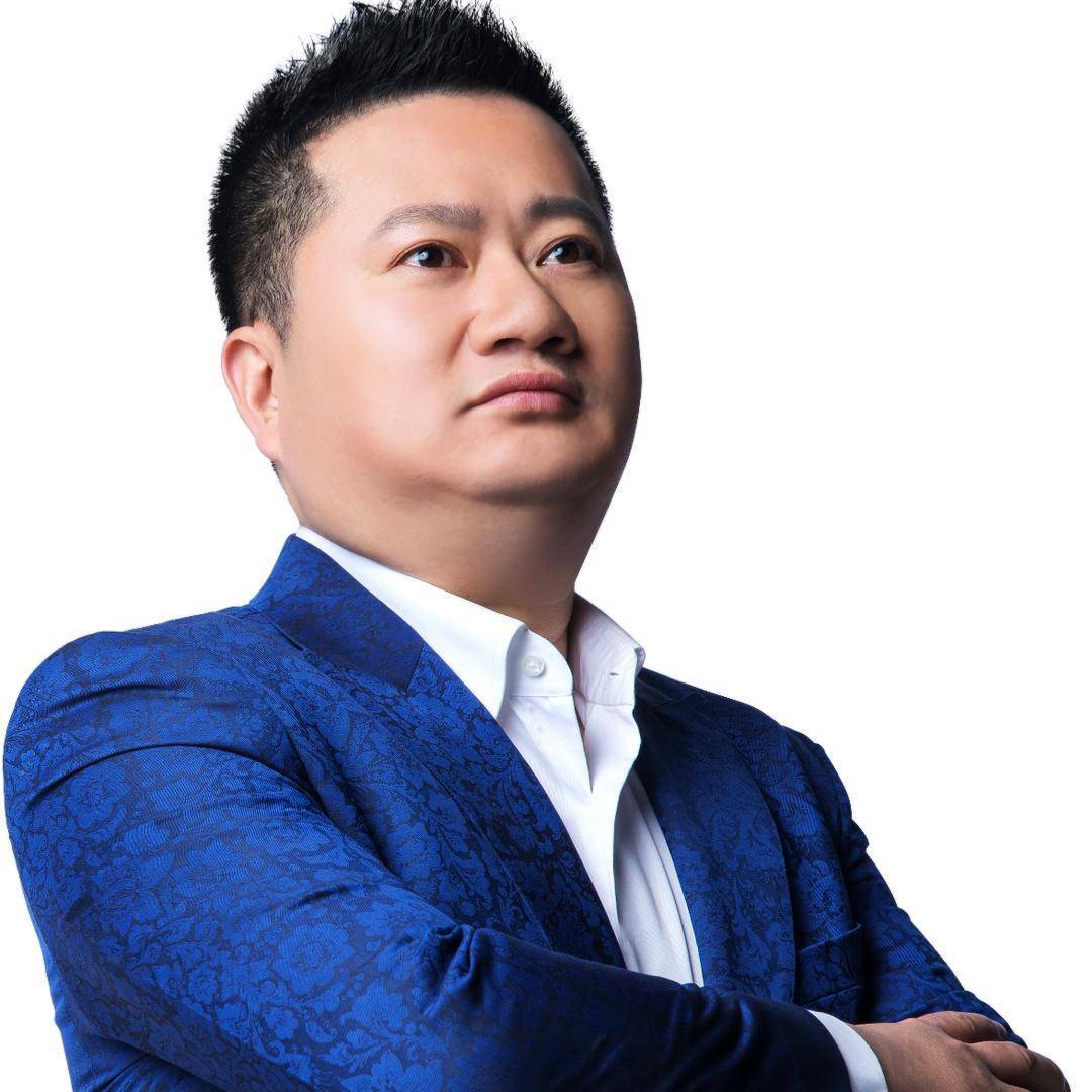 王冲撩新商业