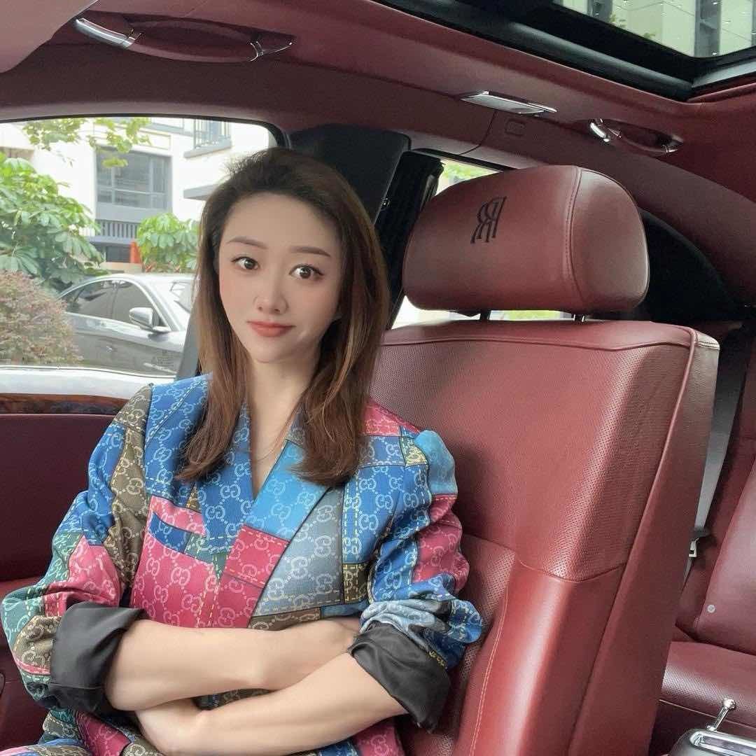 莹莹和婆婆的日常