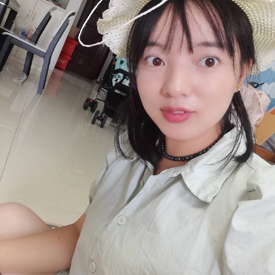 AAA张金凤