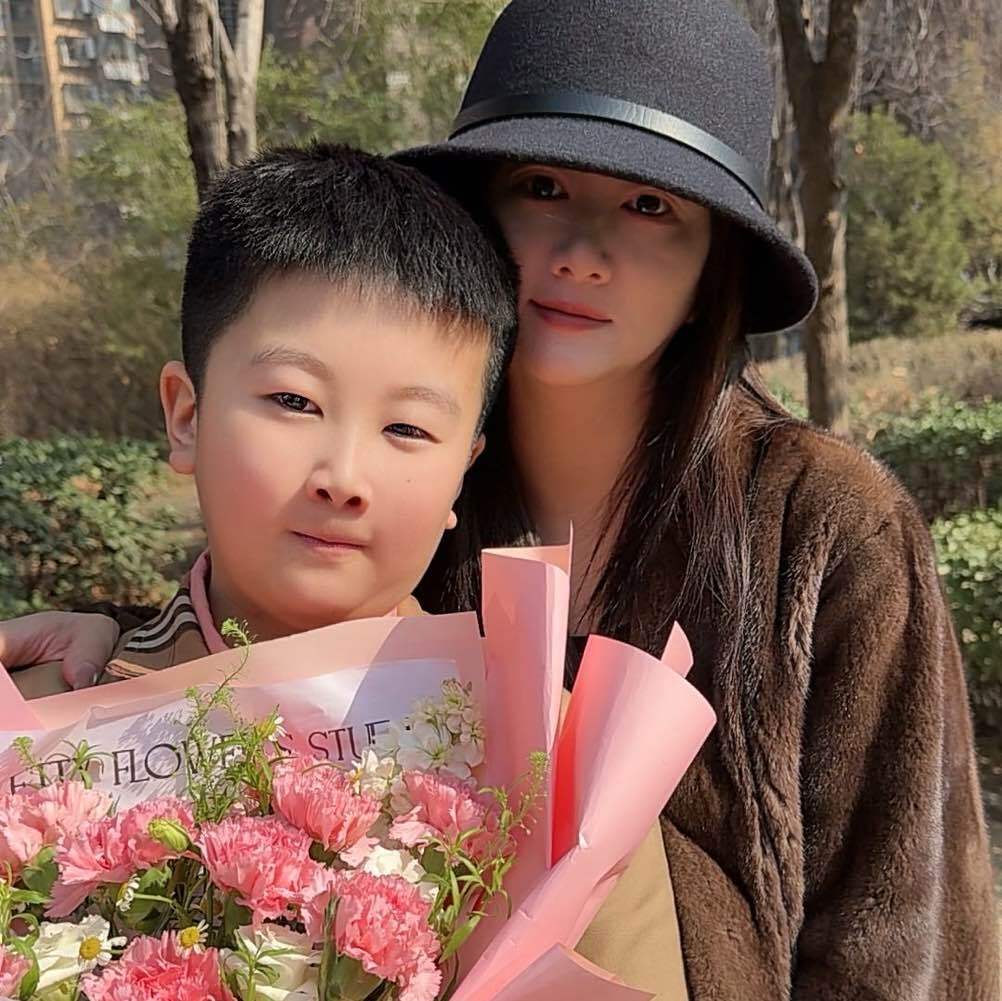 莹莹和大虎的日常