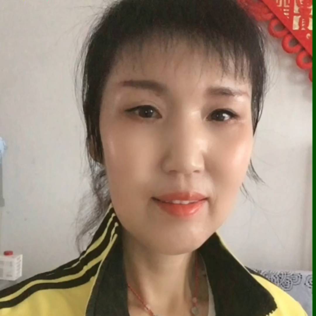 视频号黑马榜舞蹈排行榜第10名undefined,飙升值88.8,新榜指数549.6,新增作品数18,总推荐数2291,平均推荐数127,最高推荐数574
