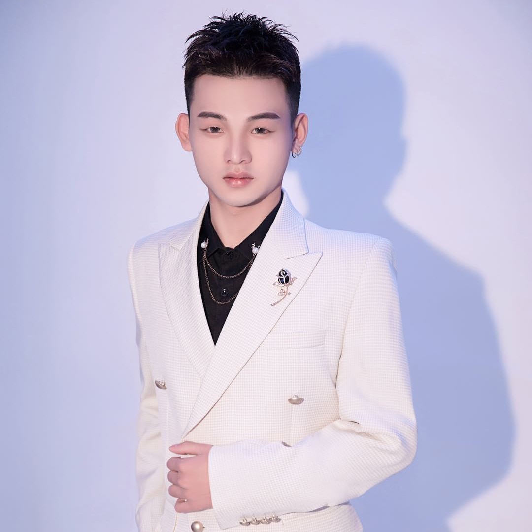 上海雷欧店长烫发专家