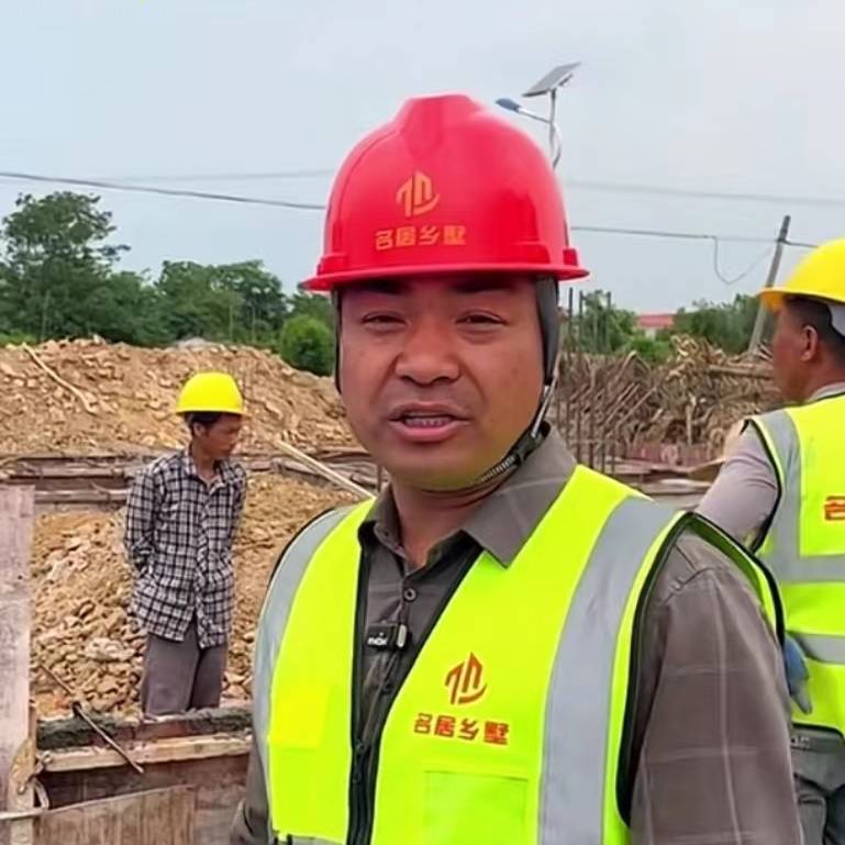 回乡建别墅的老王