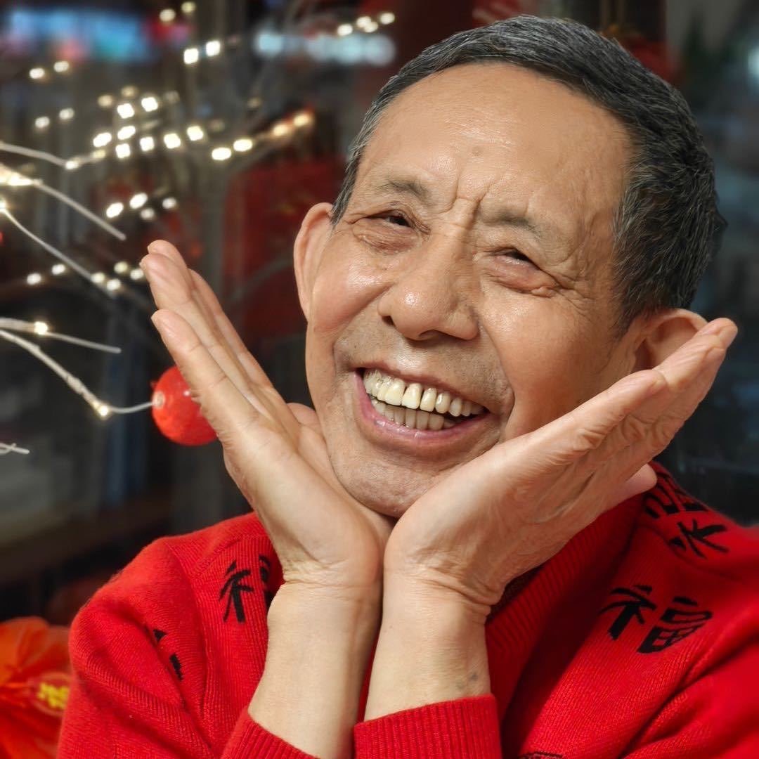 年轻人小邹
