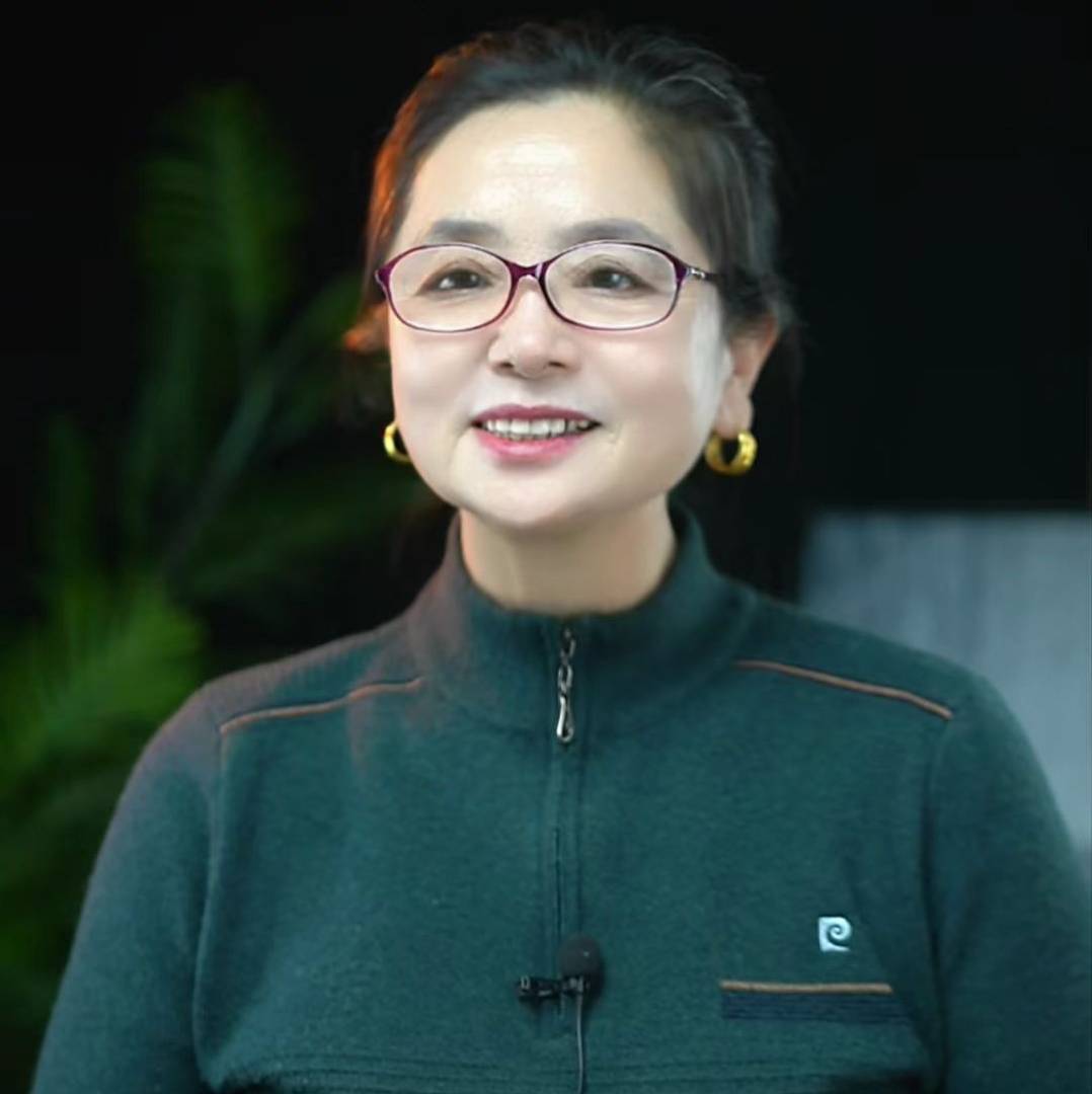 李姐瑜伽