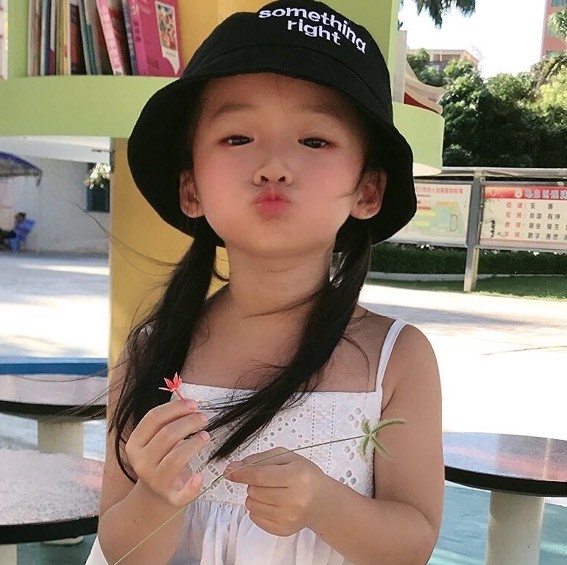 小咩咩与邱小欠