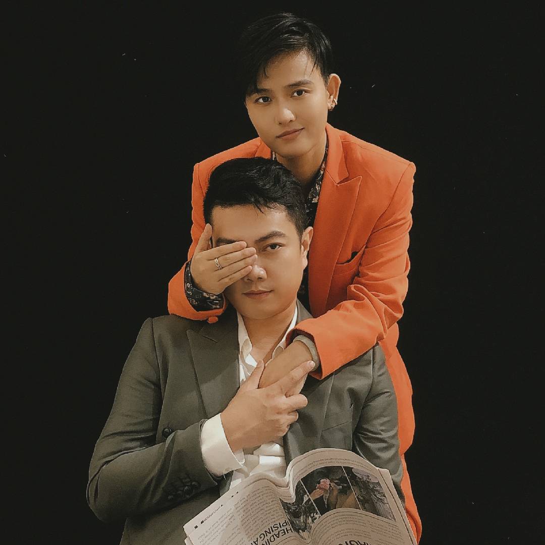 白大哥与魏小妹