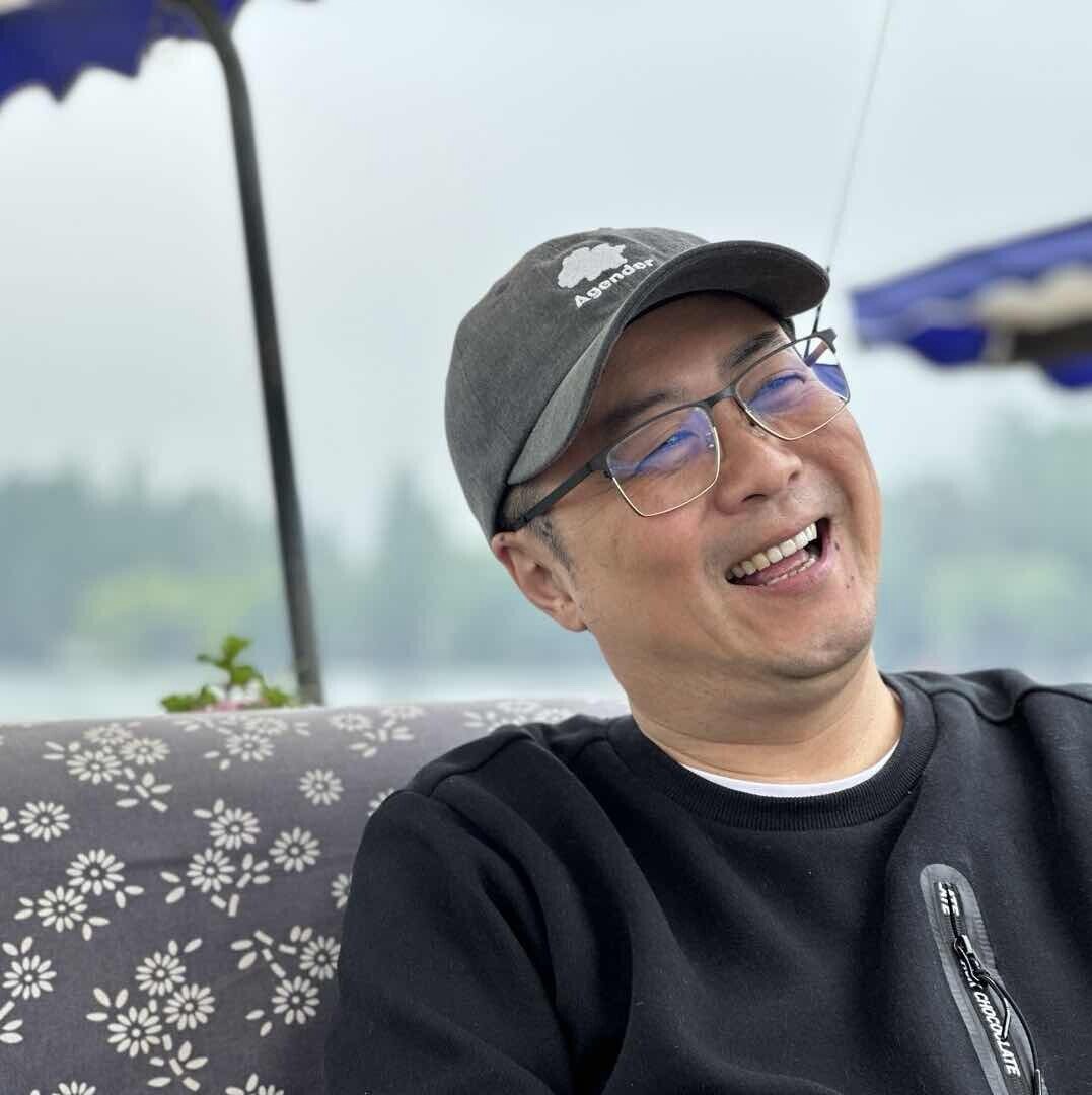 张震来也
