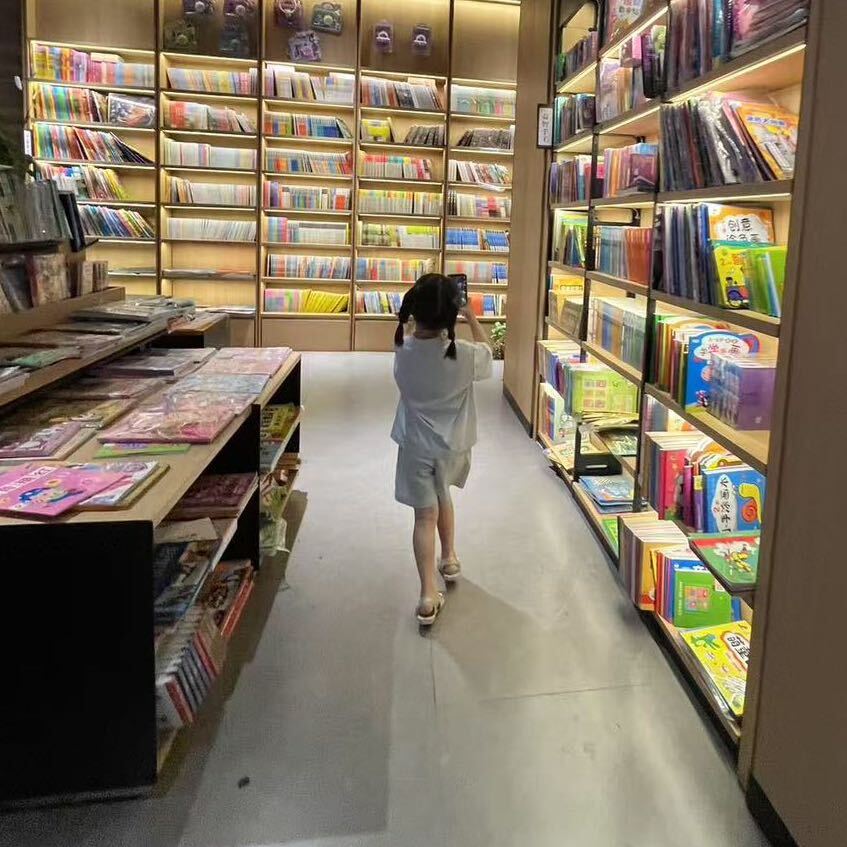 小小悦爱阅读