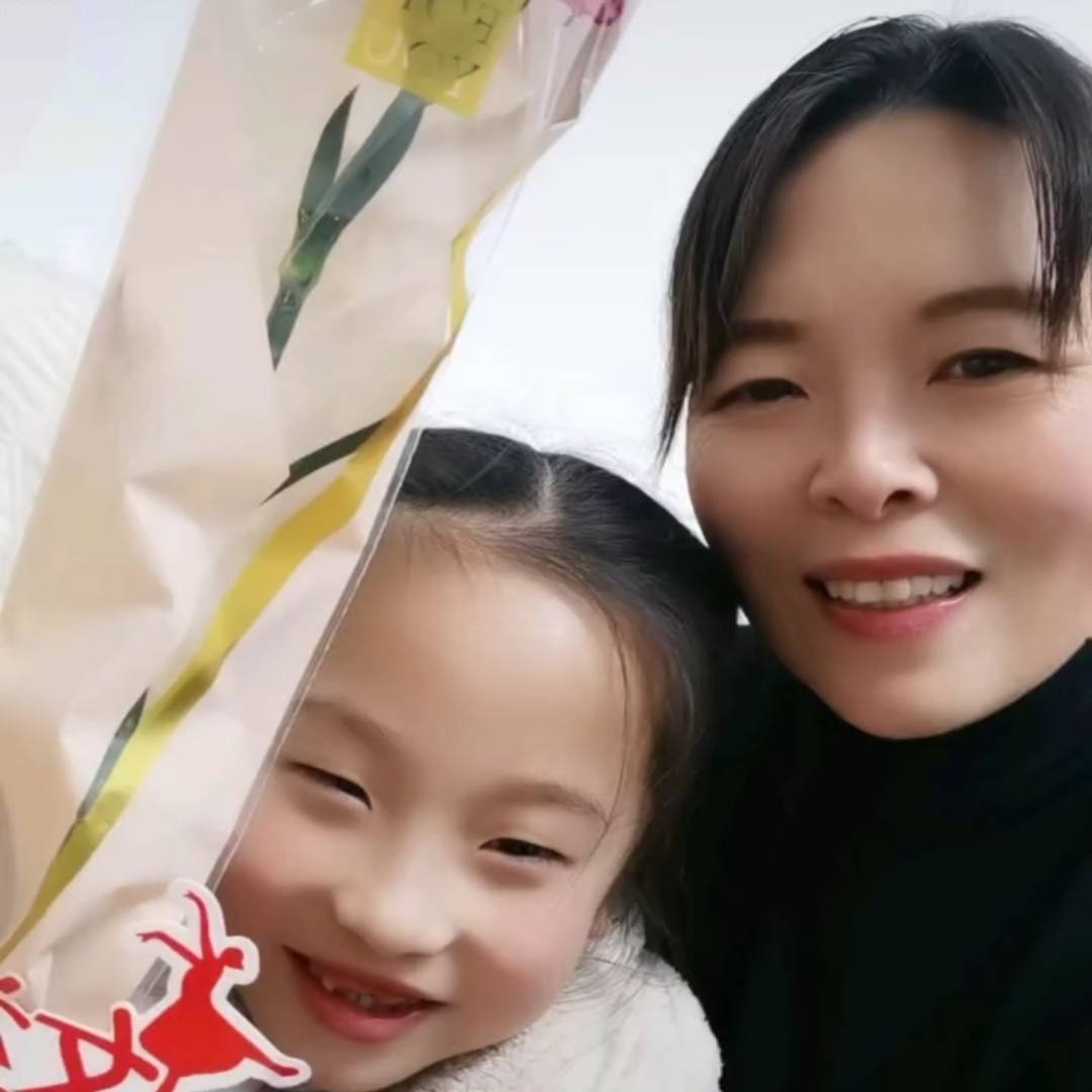 温馨小溪溪