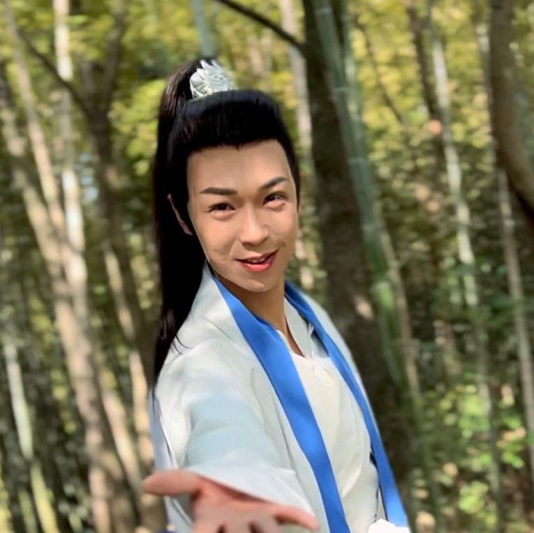 宝娃情龙