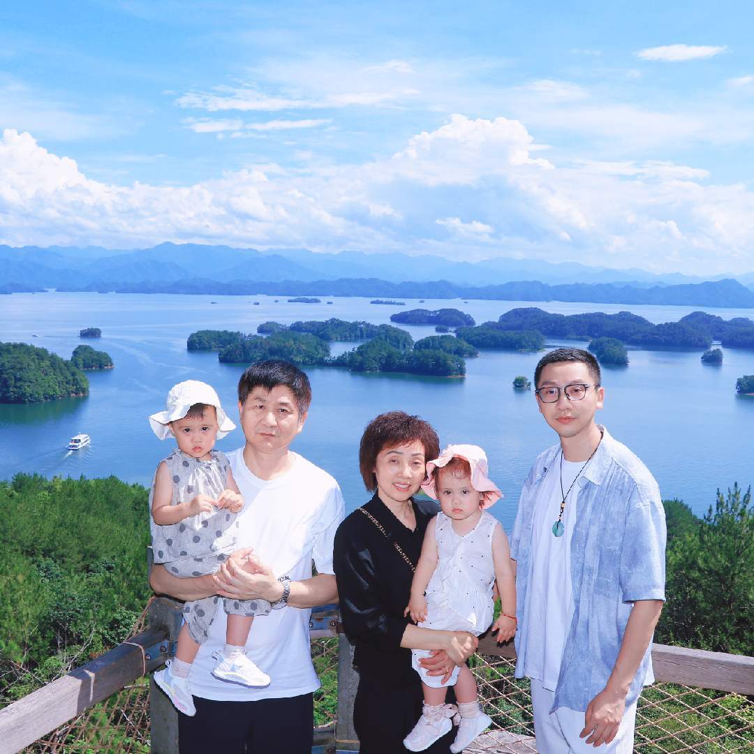 视频号母婴育儿排行榜第24名undefined,新榜指数533.7,新增作品数3,总推荐数595,平均推荐数198.3,最高推荐数263