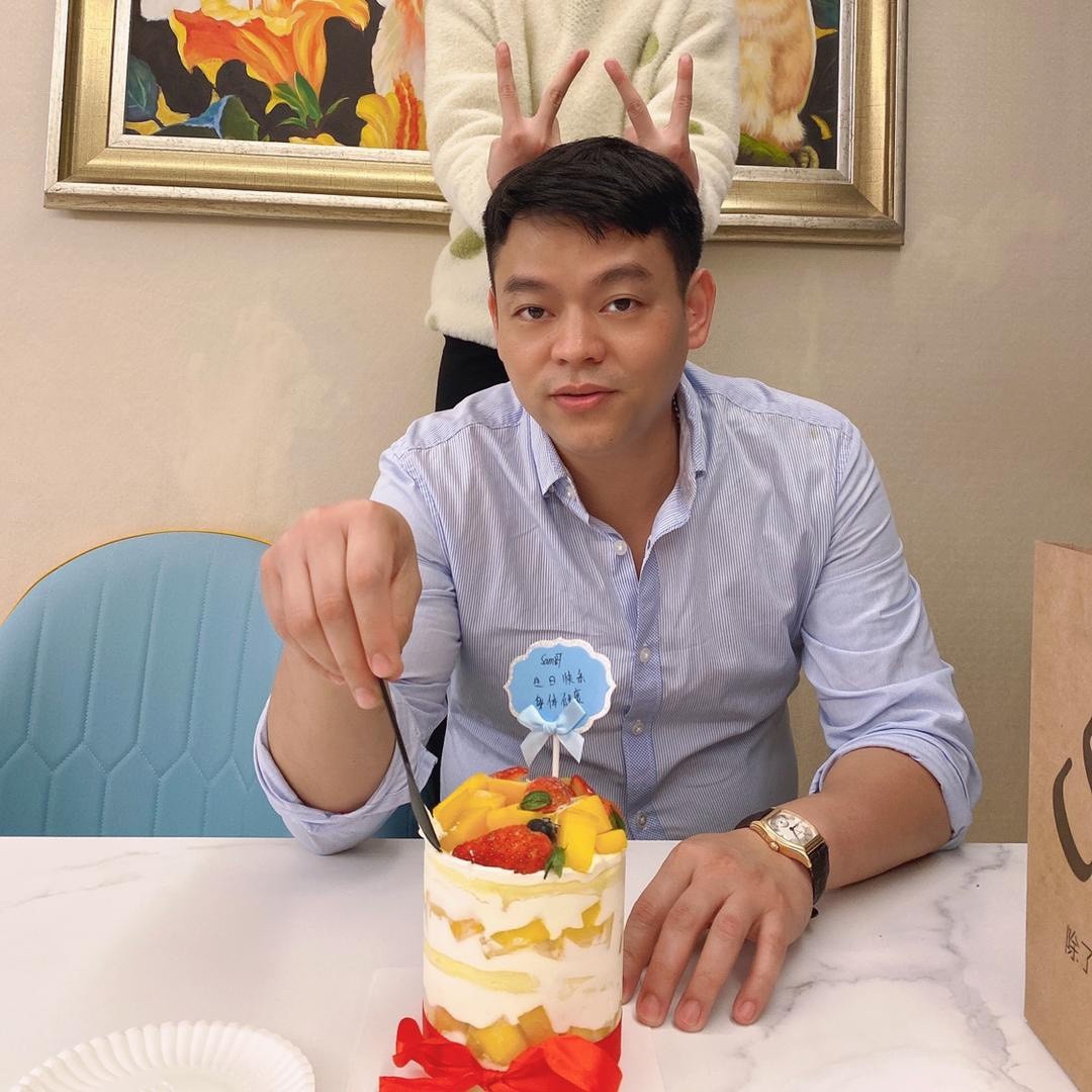 小喵粑粑