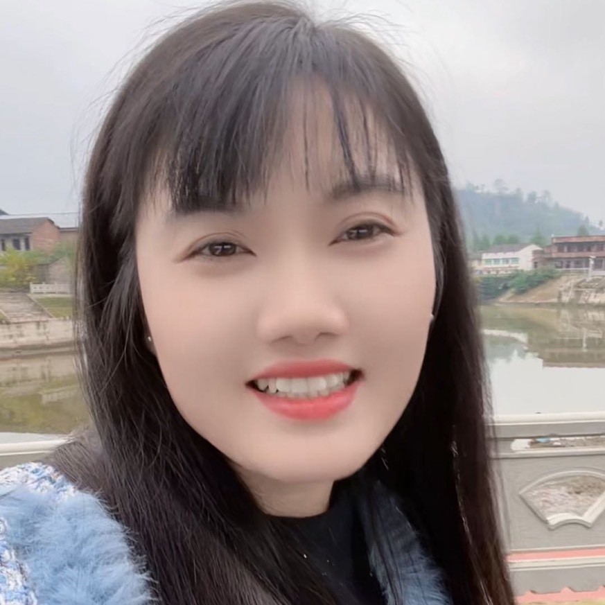小谢摆摊妹儿