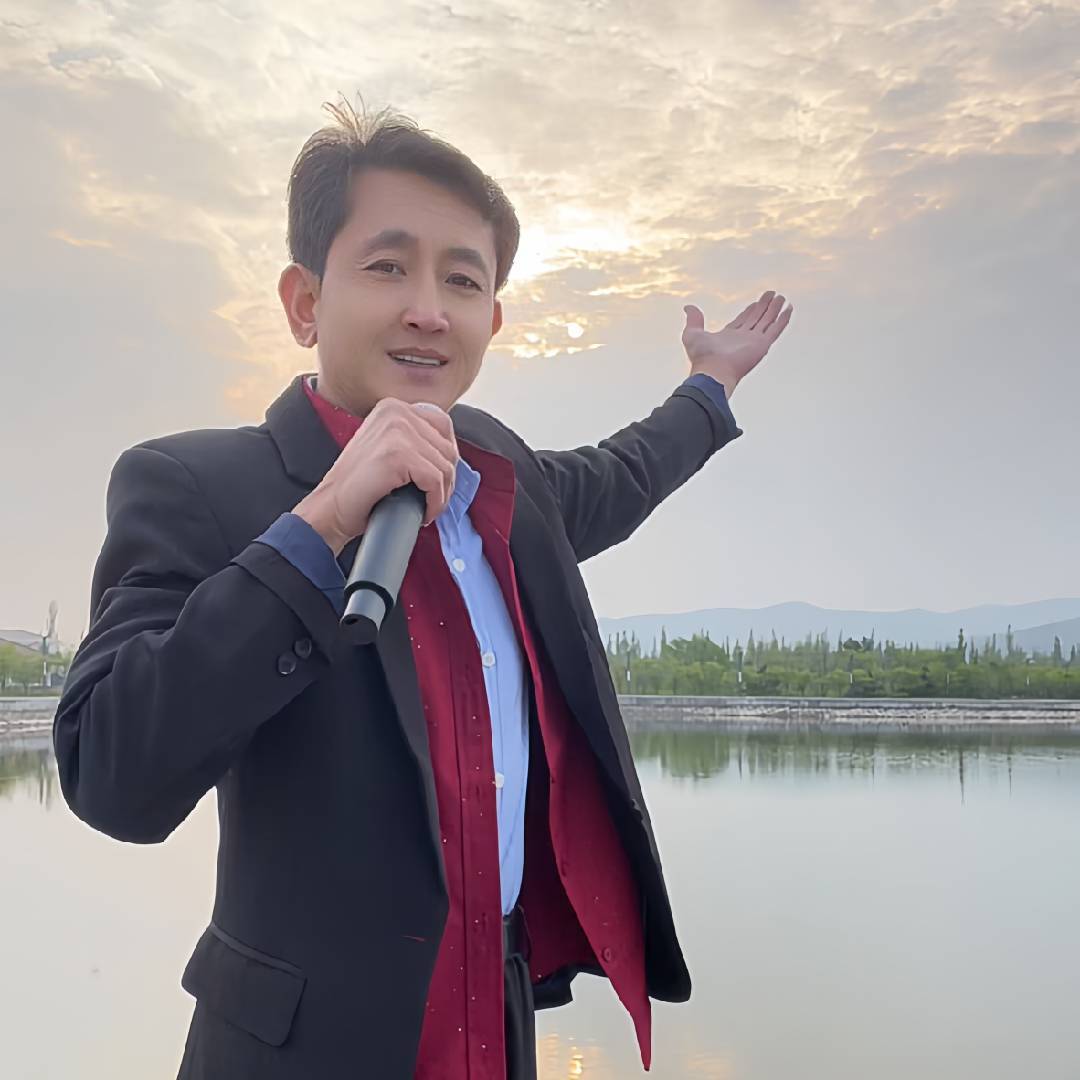 李小李一起吃肉