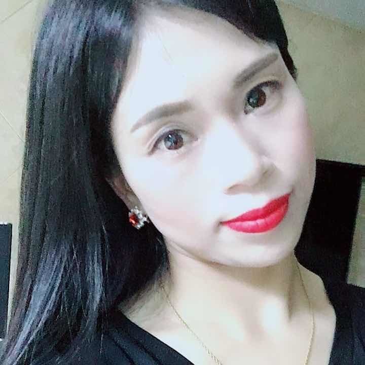 丁丁舞服定制