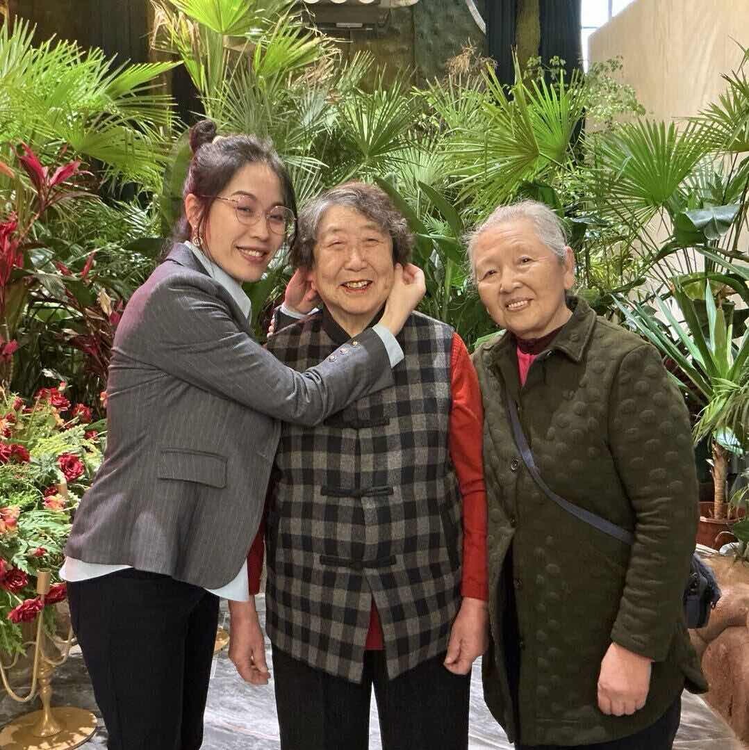 兴华养老品宣刘香梅