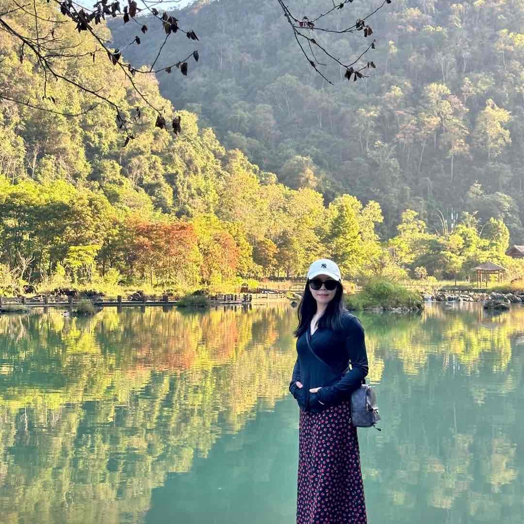 柒宝蹭暖光