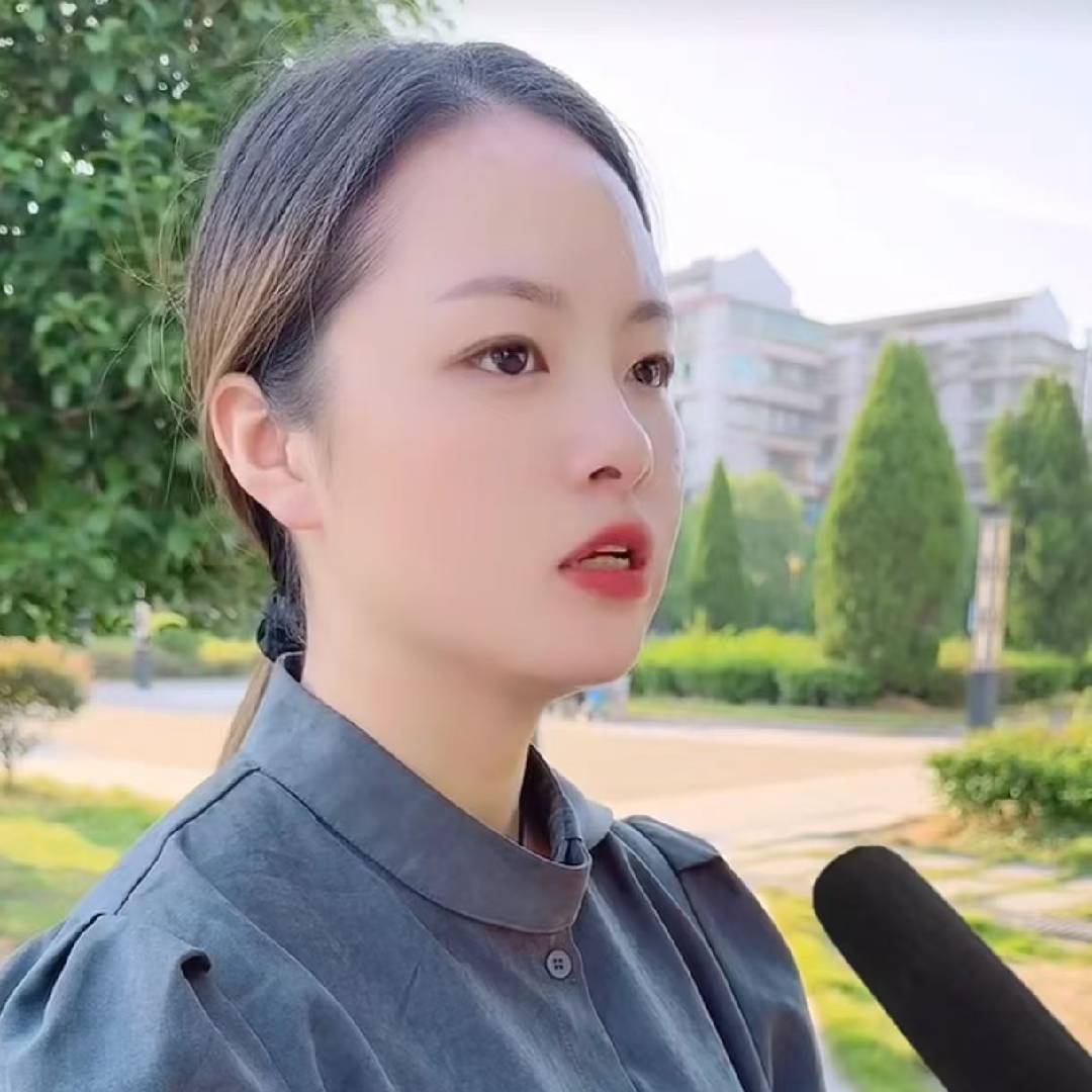 温情蕊芳