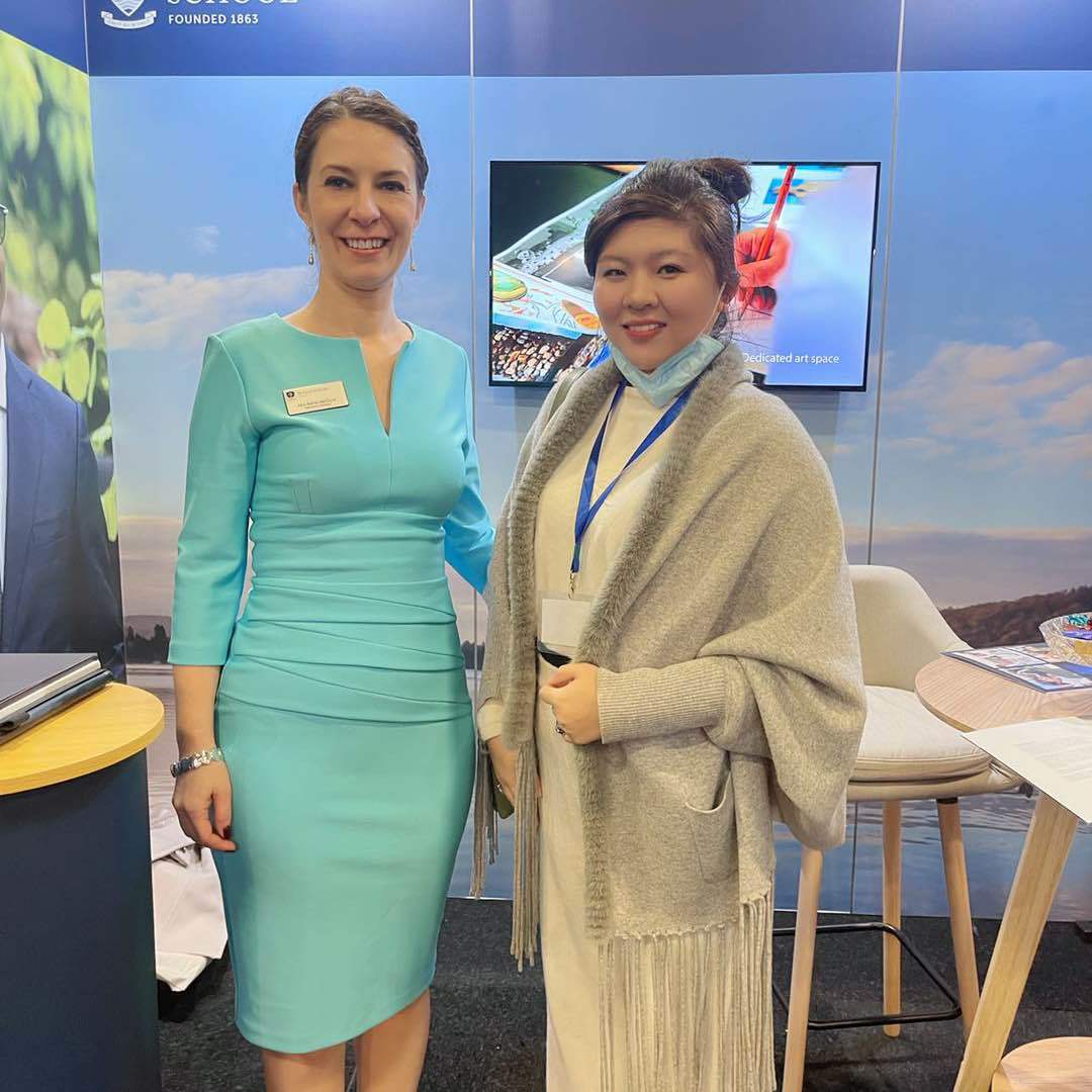 露娜英国留学生活