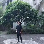 不管是星星还是月亮