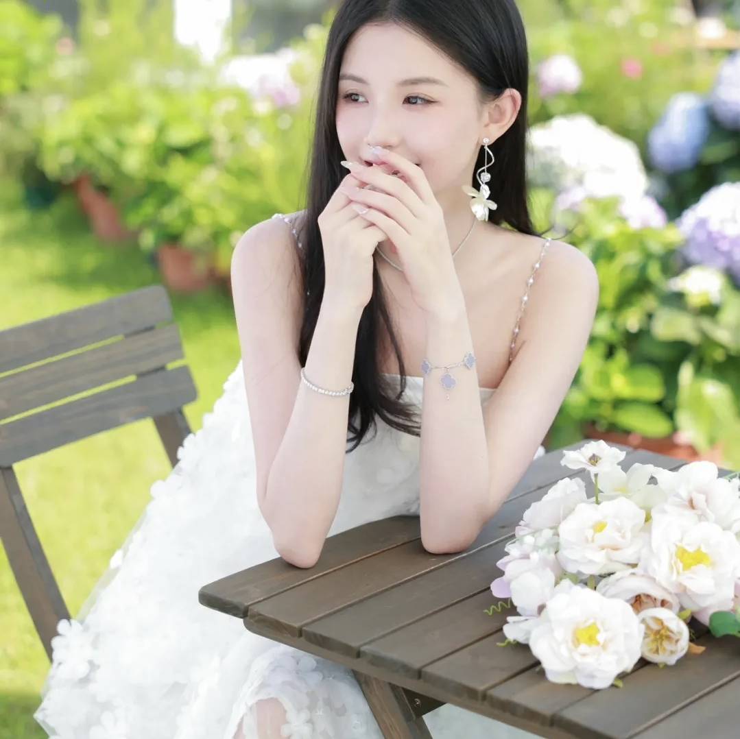 治愈系蜜糖琪琪