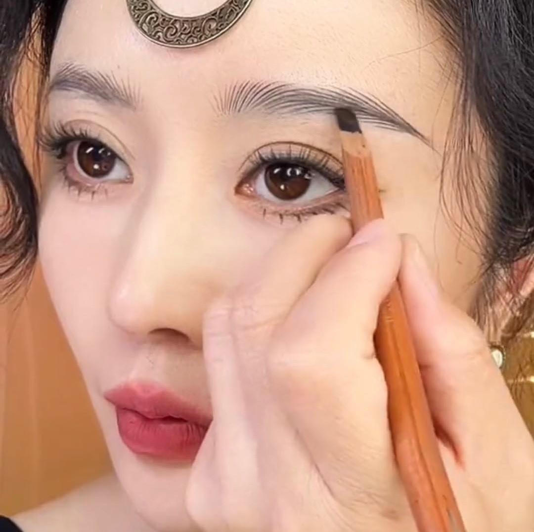 迎春眉型设计