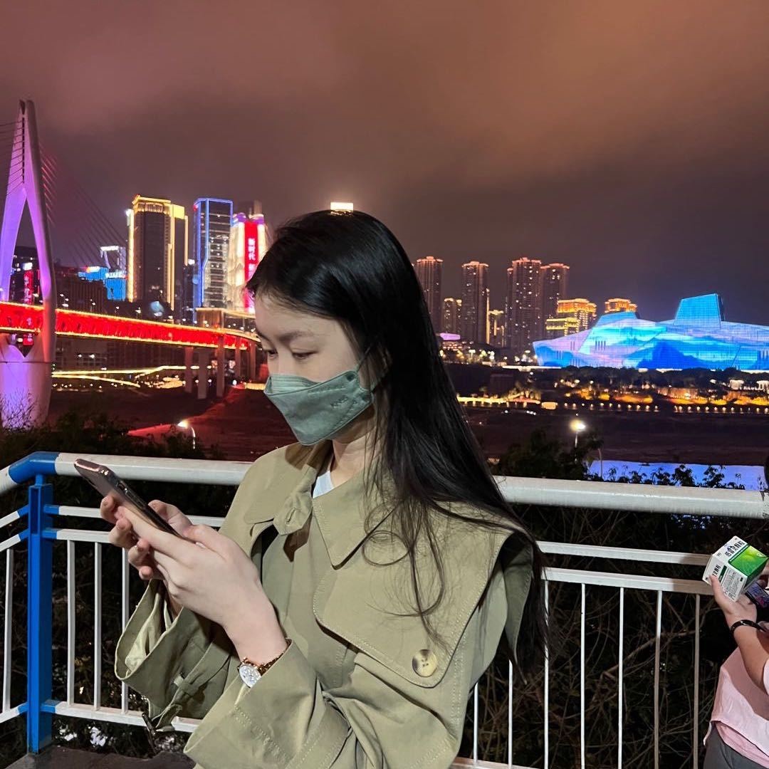 小酸奶说车百万粉
