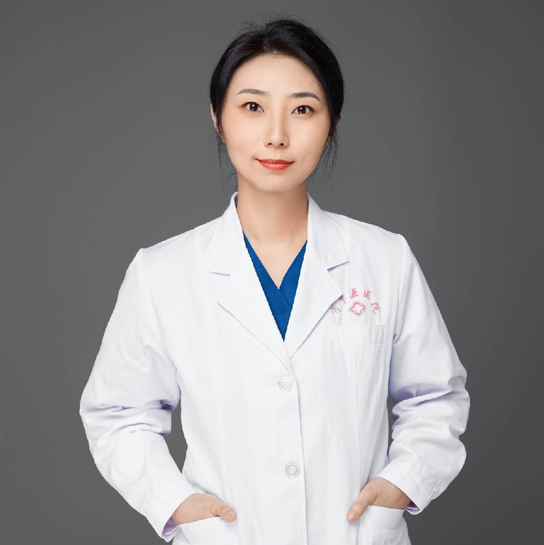 乳腺科李可嘉