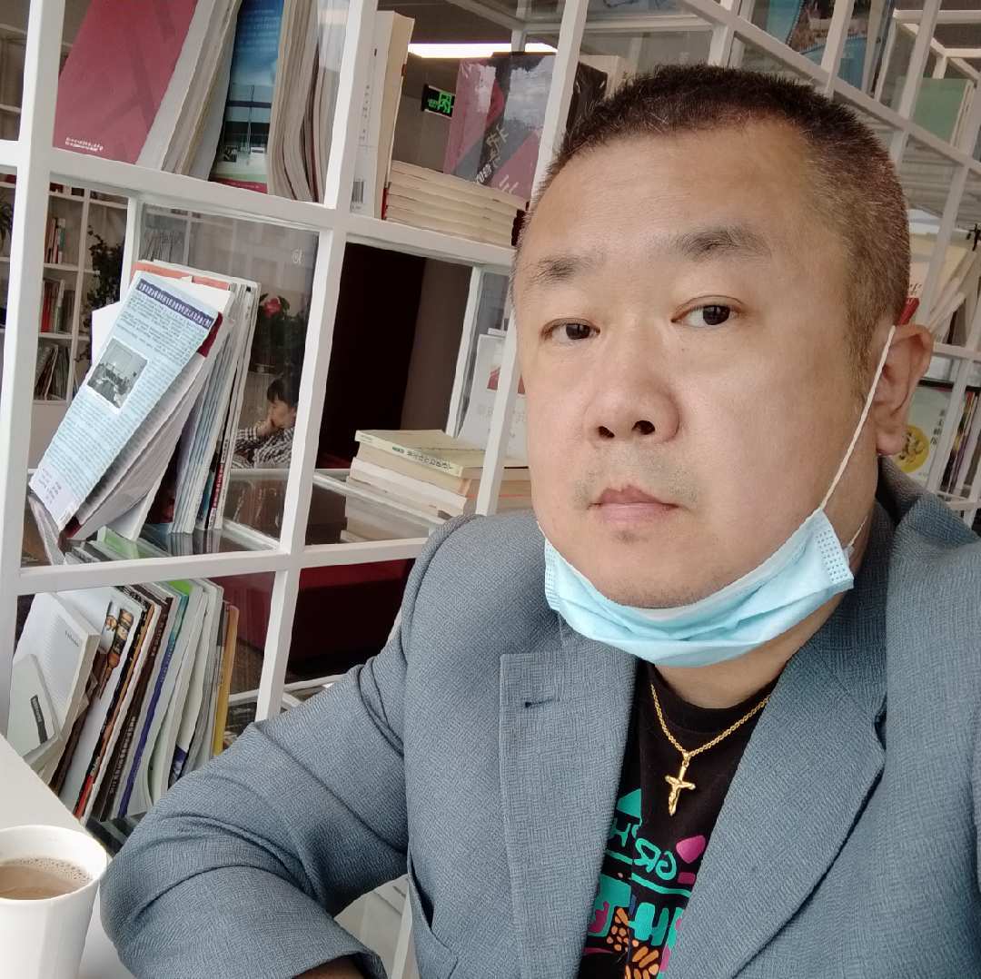 一路行走的胖大叔