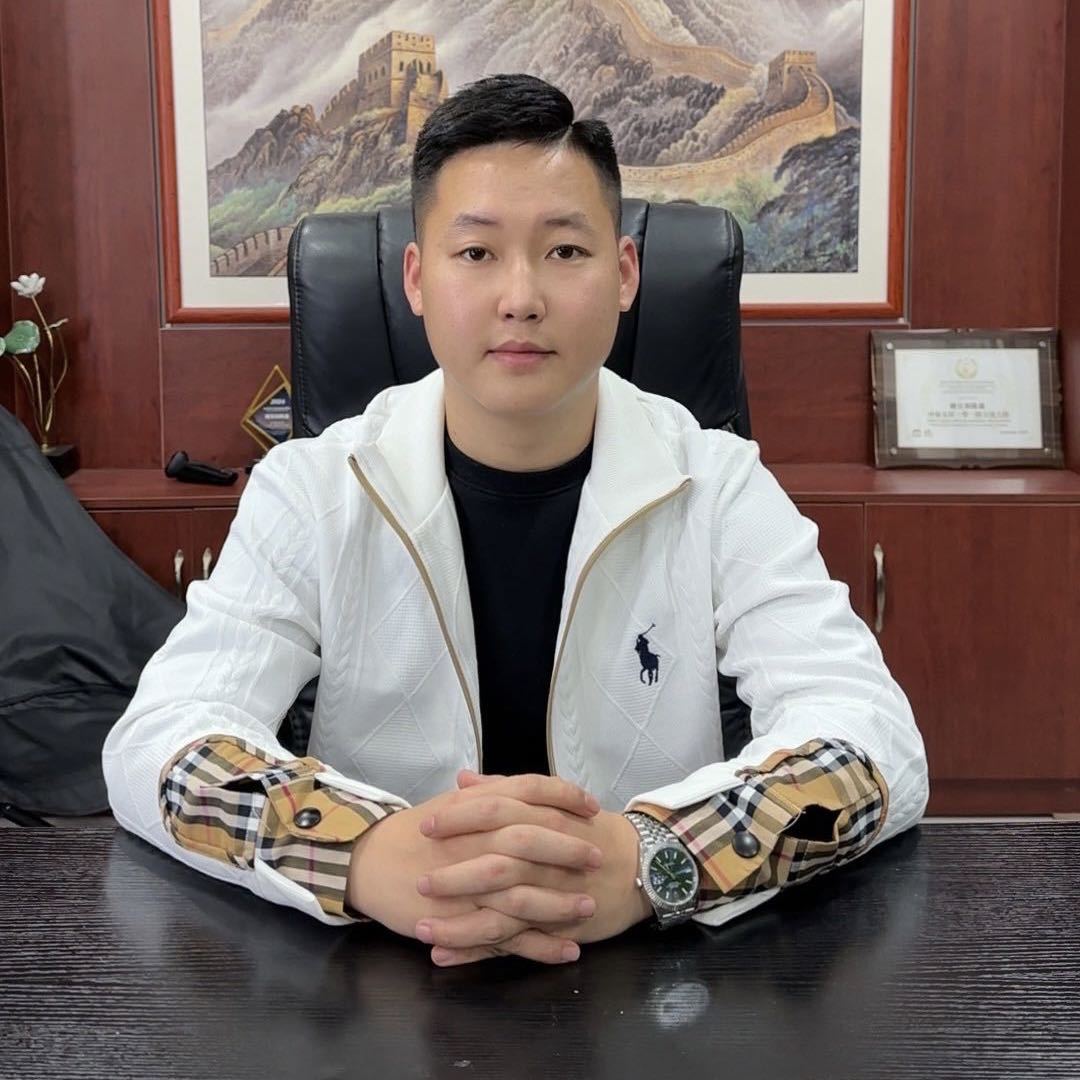 陈鑫在努力