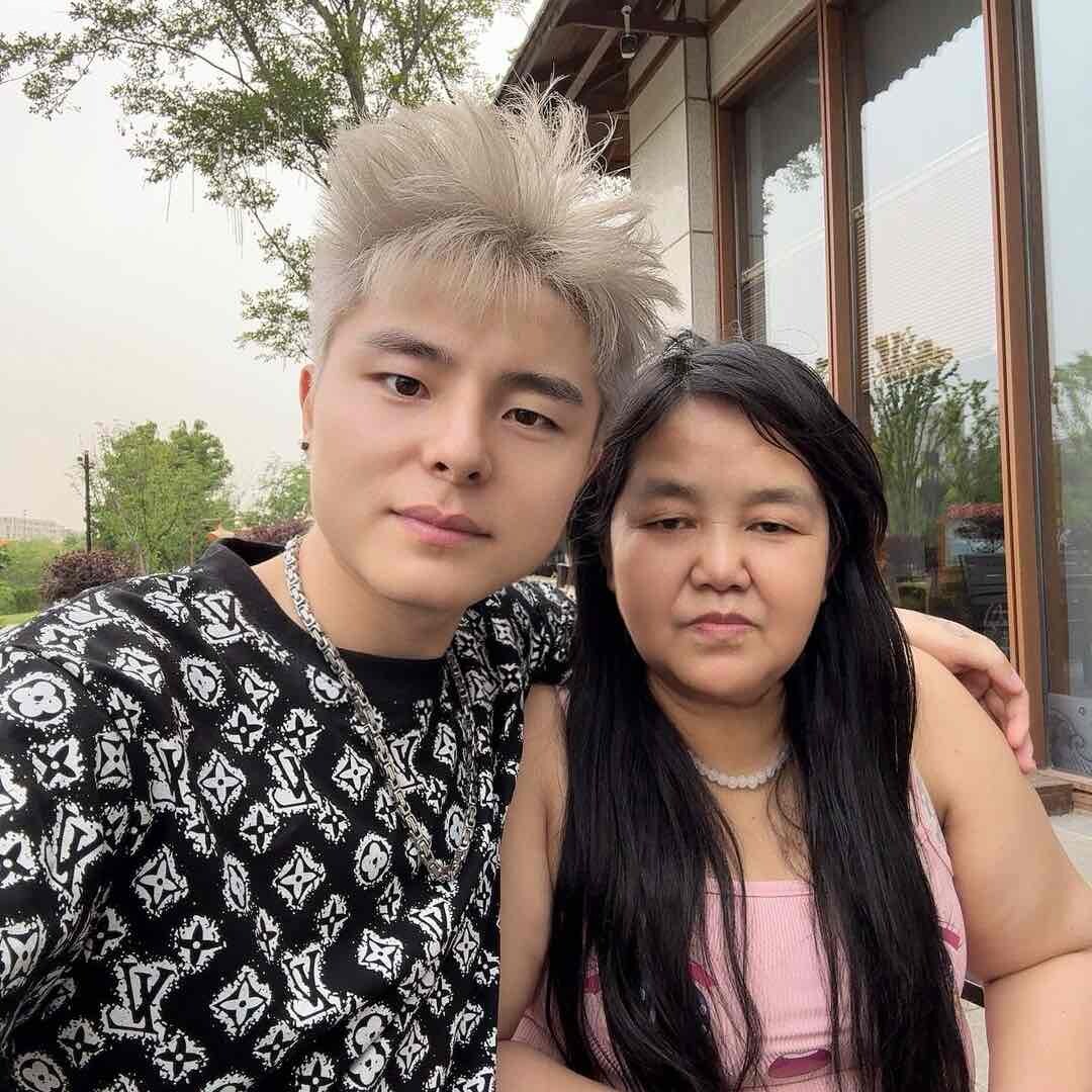 小飘飘夫妇