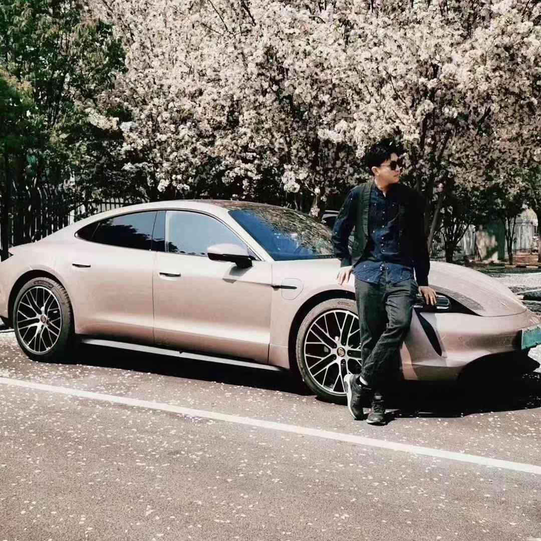 玩车的大宝哥