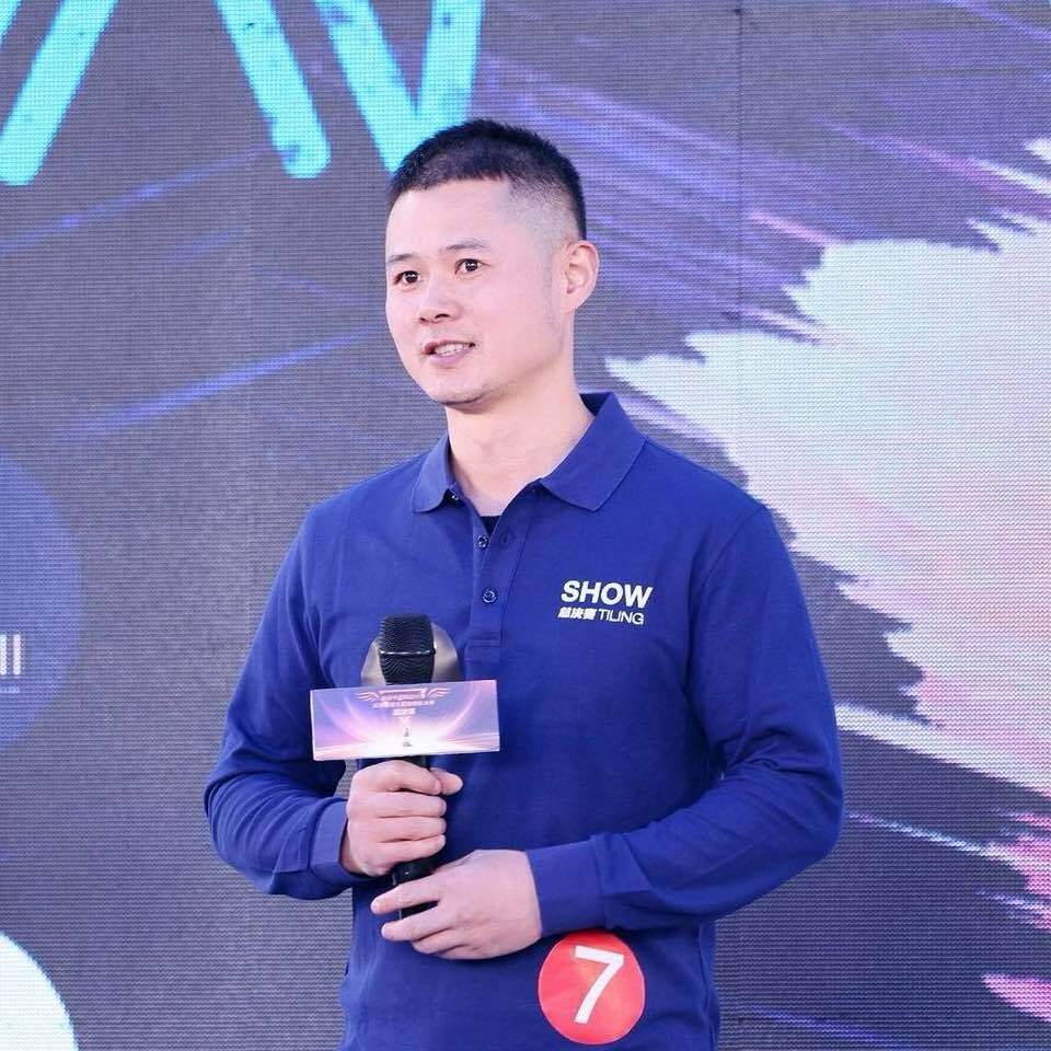 大师兄铺贴团队