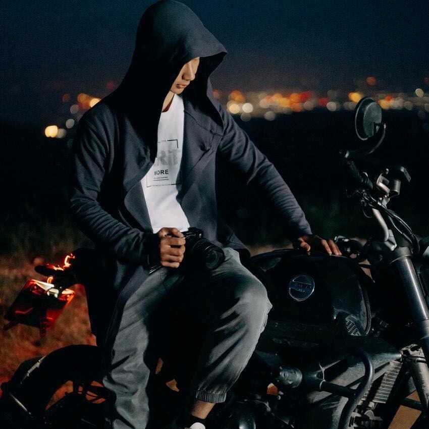 赛里木湖旅拍摄影师小志