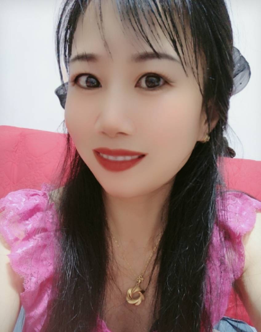 快乐女孩小夏