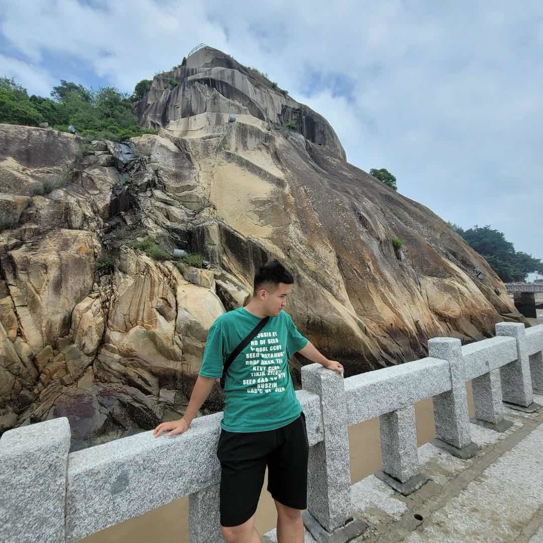 艾孜买提~爱知汇