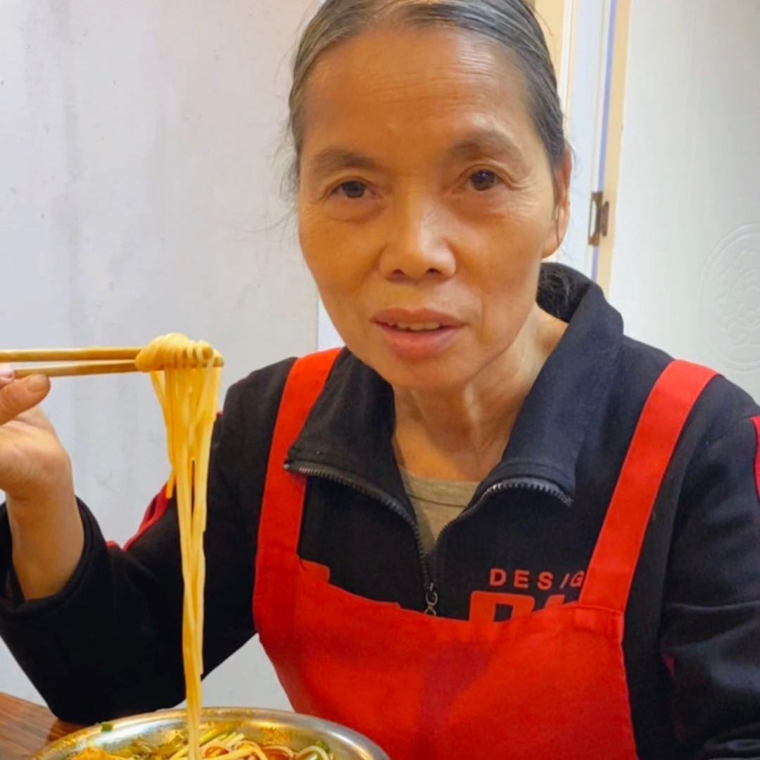 我是卖螺蛳粉的孙姐