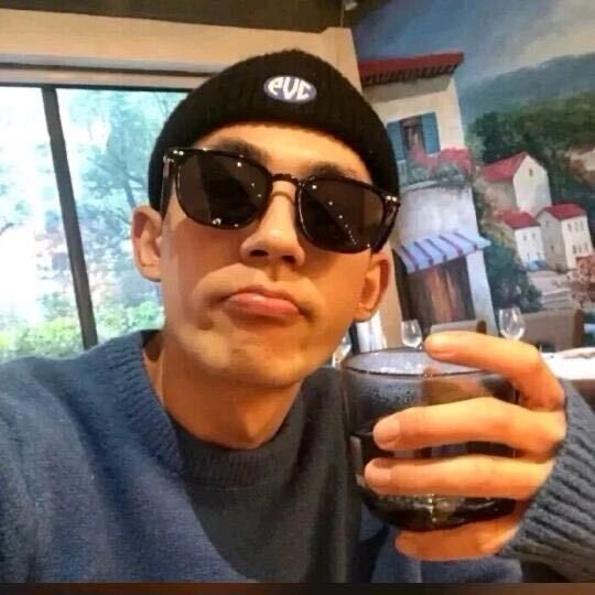 小马同学不会理发