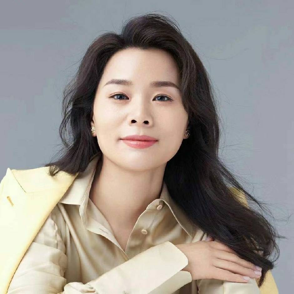 珍姐朵拉朵尚创始人