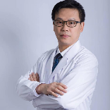 眼科医生刘振通